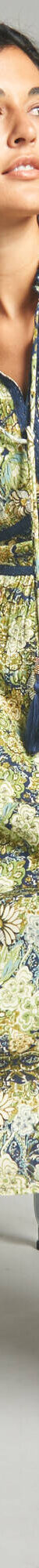 Robe longue imprimé floral finition macramé (marine / vert) Robe longue imprimé floral finition macramé (marine / vert)
